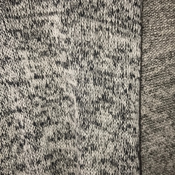 New Divided knit sweater with leather sleeve - Picture 5 of 6